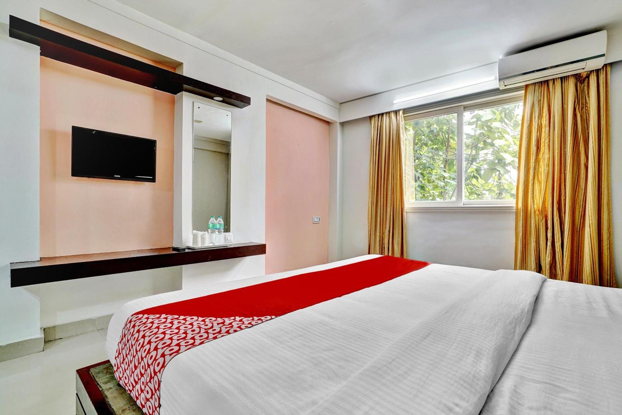 Hotel O Aec Residency 马拉利库兰 外观 照片