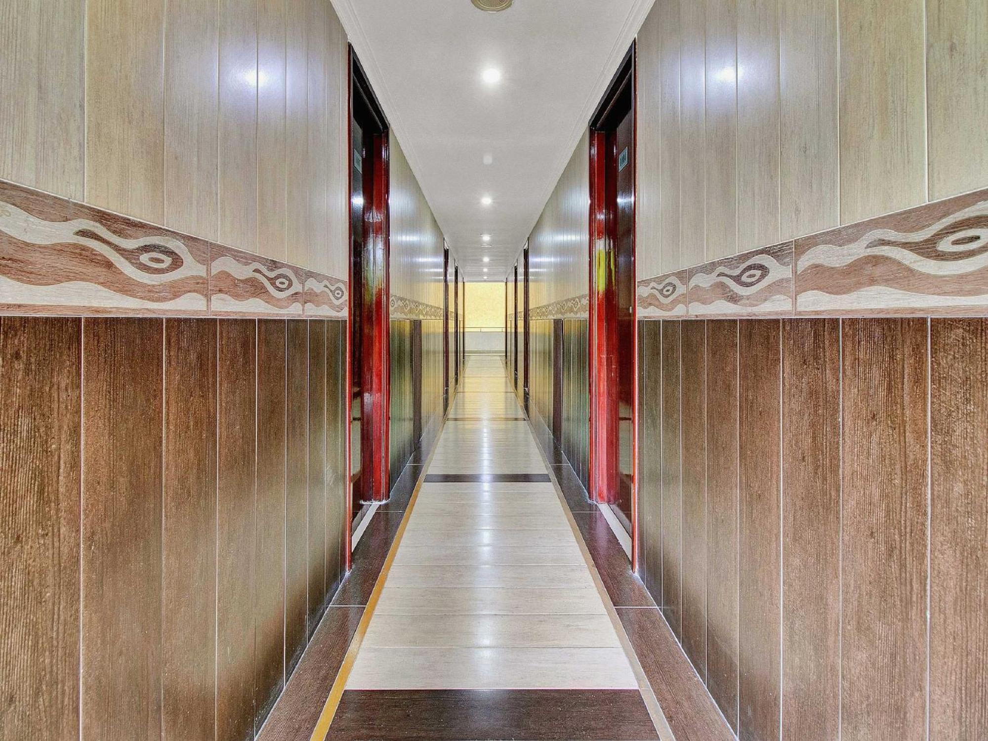 Hotel O Aec Residency 马拉利库兰 外观 照片