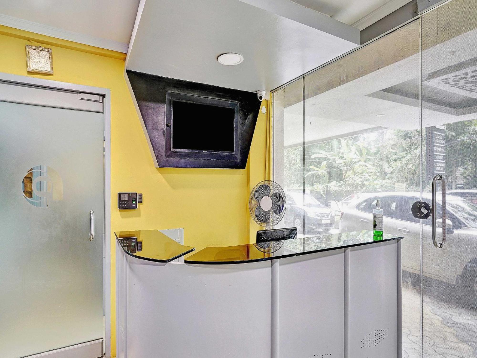 Hotel O Aec Residency 马拉利库兰 外观 照片