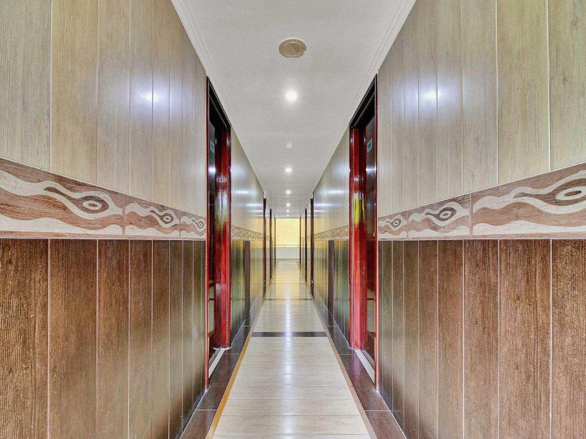 Hotel O Aec Residency 马拉利库兰 外观 照片