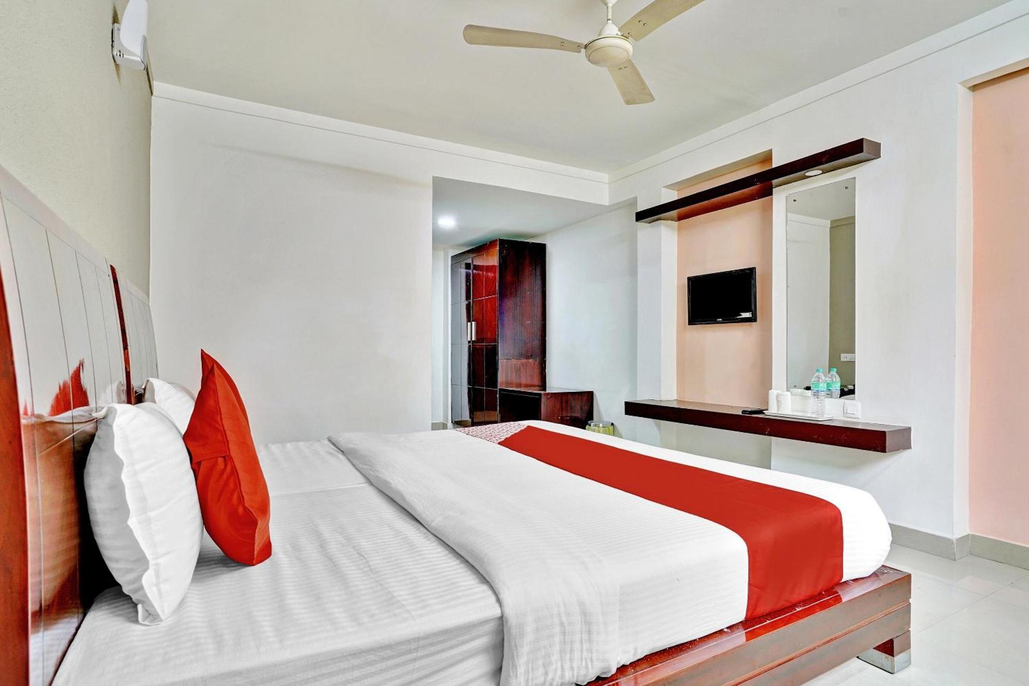 Hotel O Aec Residency 马拉利库兰 外观 照片
