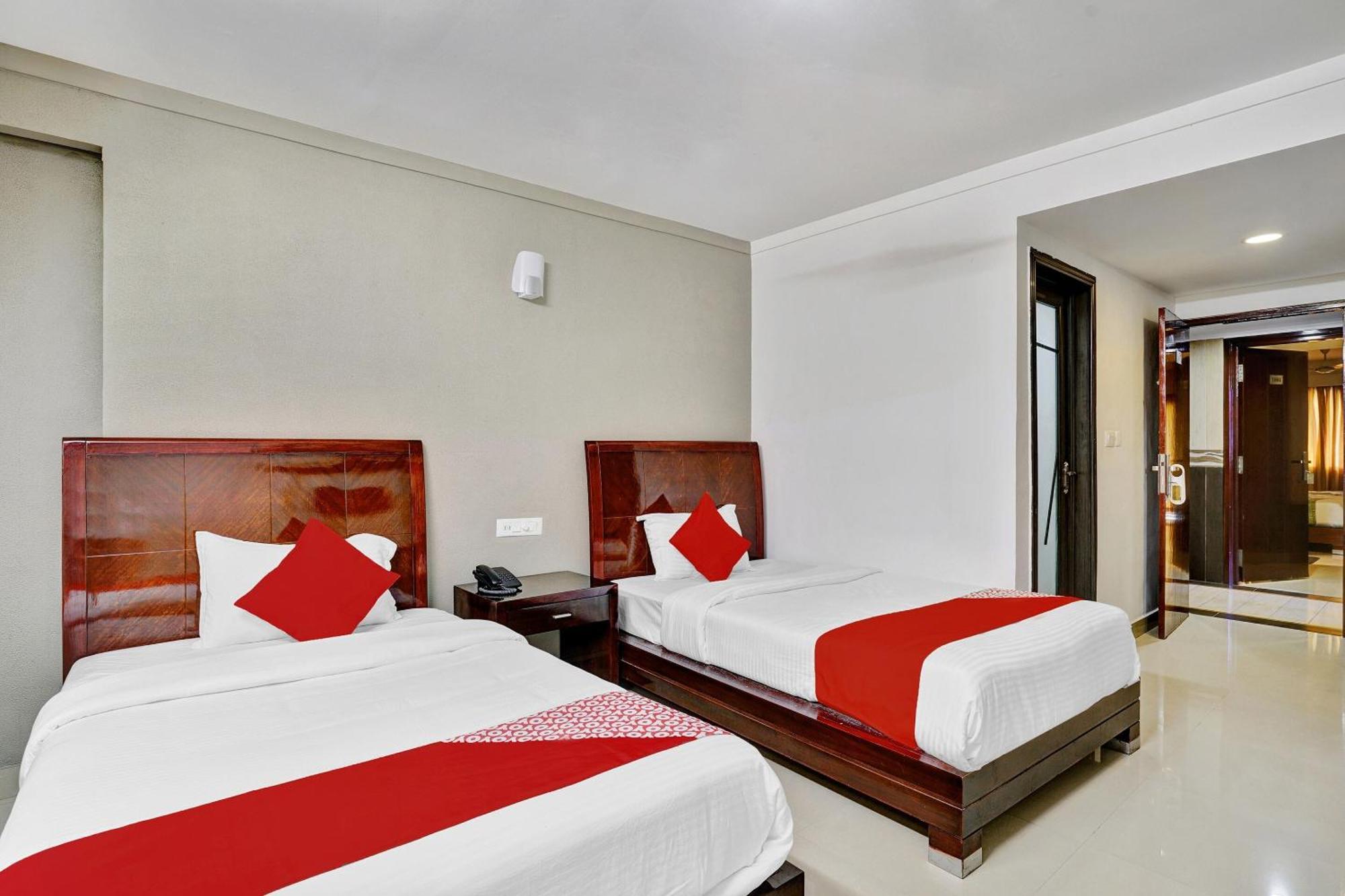 Hotel O Aec Residency 马拉利库兰 外观 照片