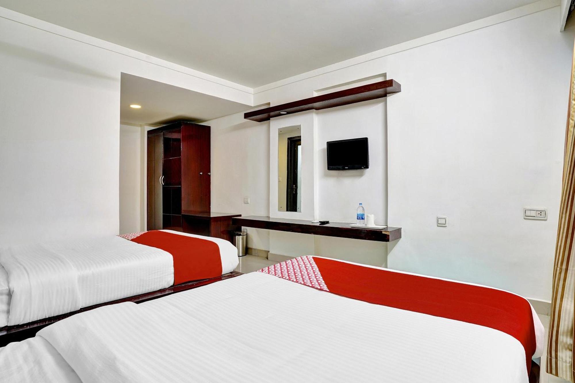 Hotel O Aec Residency 马拉利库兰 外观 照片