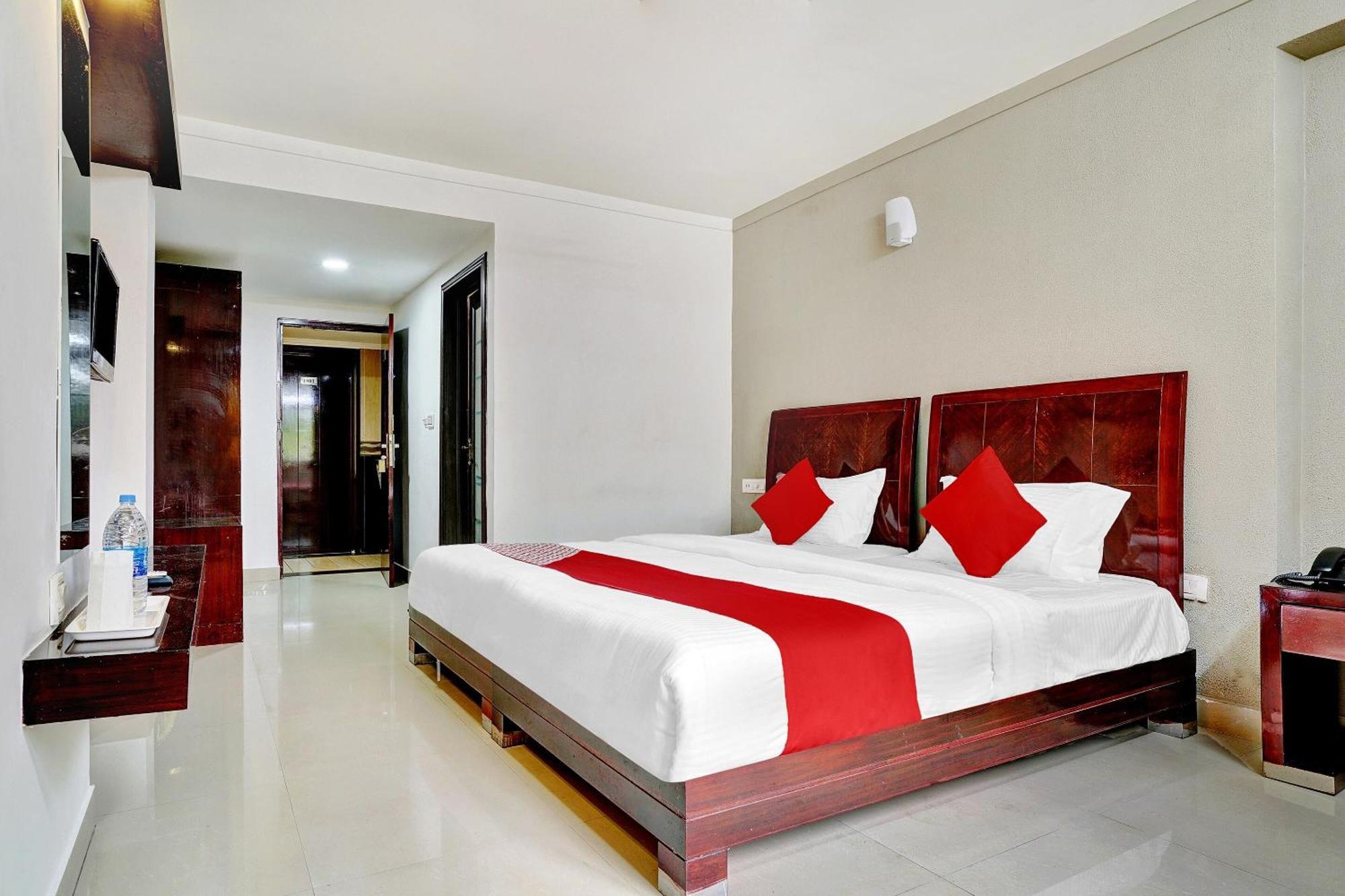 Hotel O Aec Residency 马拉利库兰 外观 照片