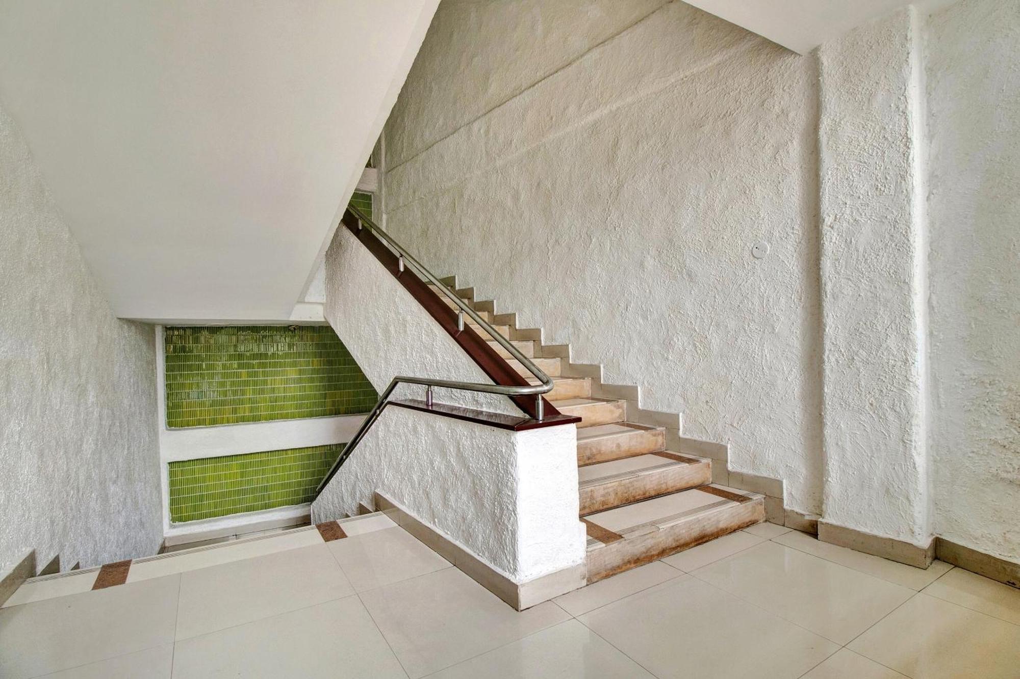 Hotel O Aec Residency 马拉利库兰 外观 照片